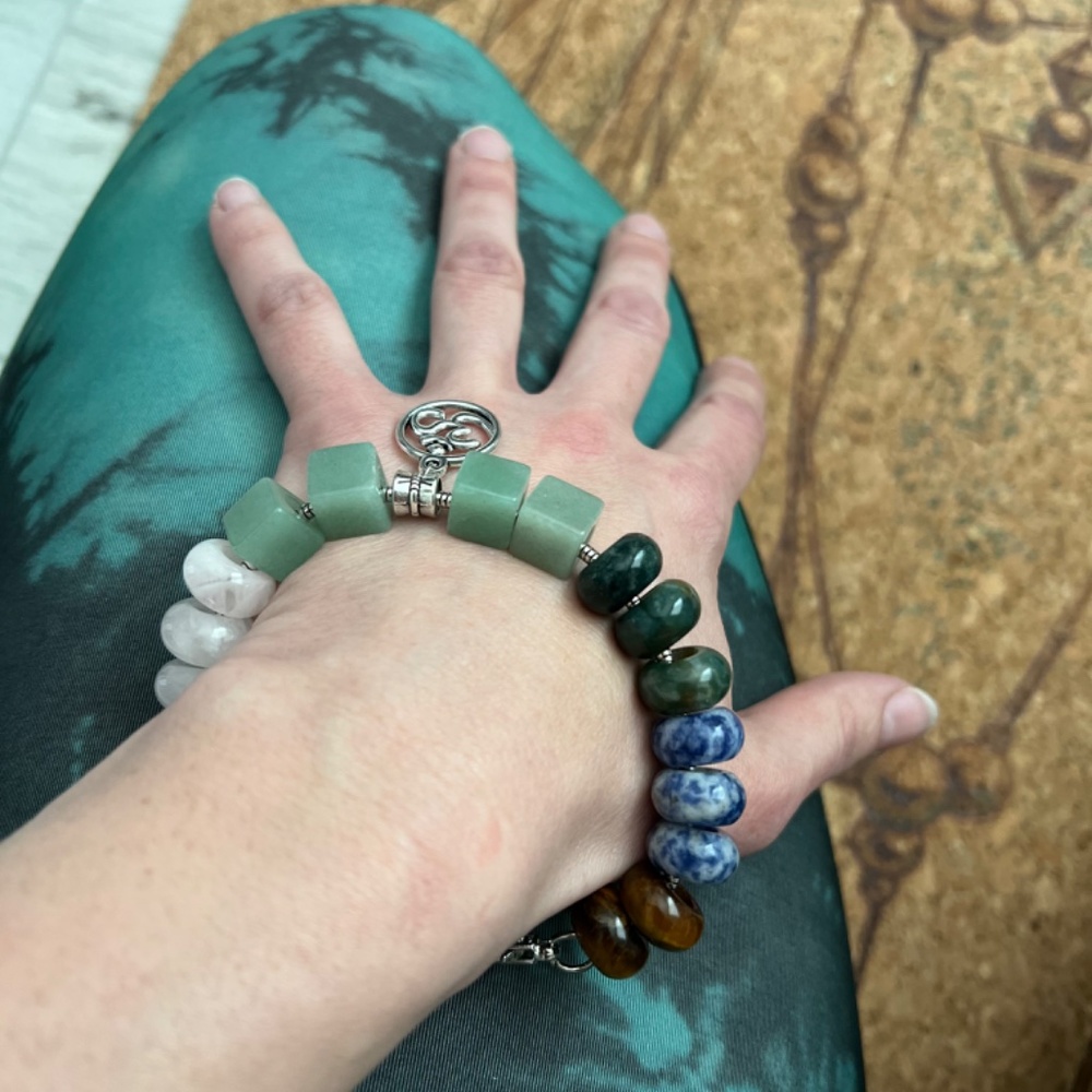 Natural Gemstone Chakra Anklet/Bracelet with OM - Picture 3 of 4